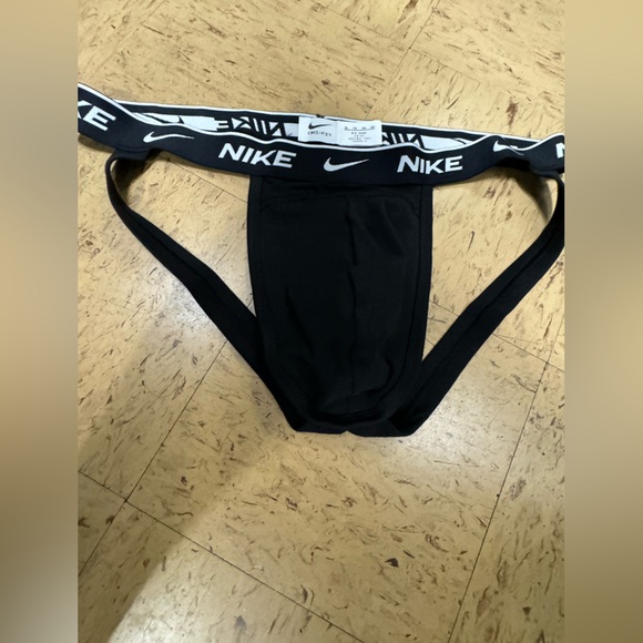 Nike Men's Dri-FIT Essential Cotton Stretch Jock Strap - Picture 4 of 10